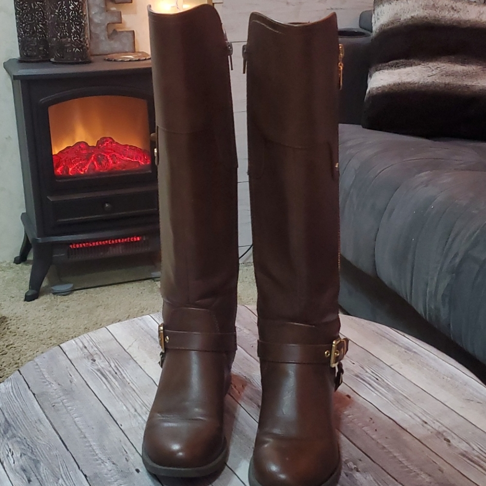 G by Guess beautiful brown boots